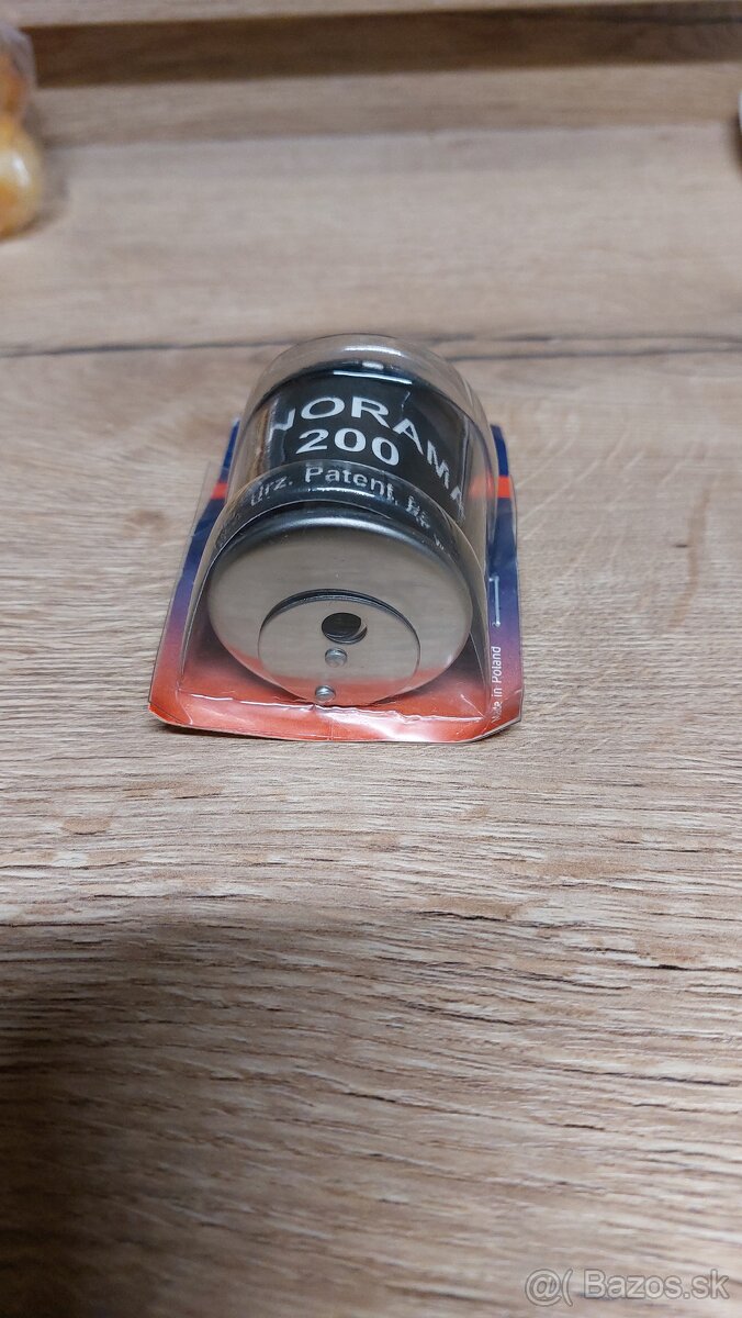 Kukatko na vchodové dvere . - 2