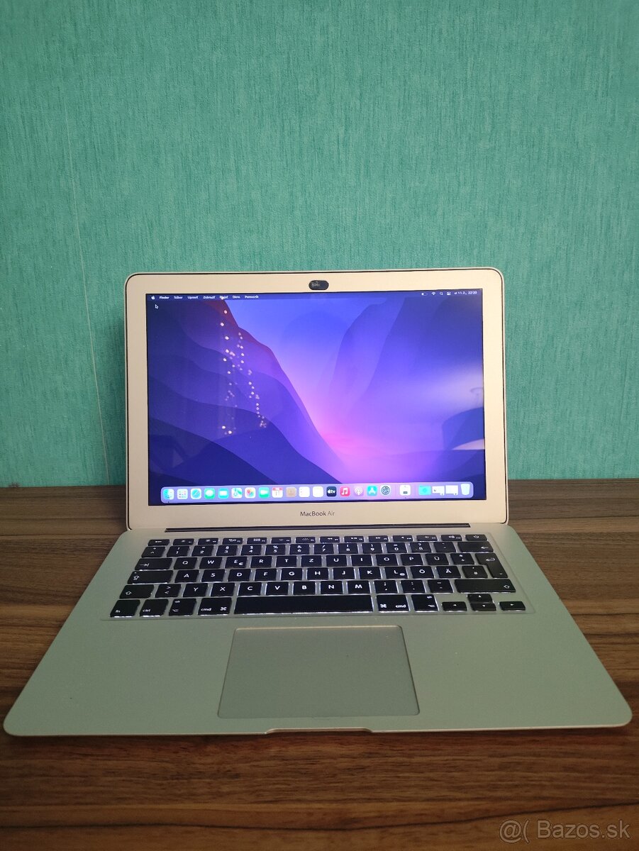Apple MacBook Air A1466 – i5 / 8GB / 128GB - 2