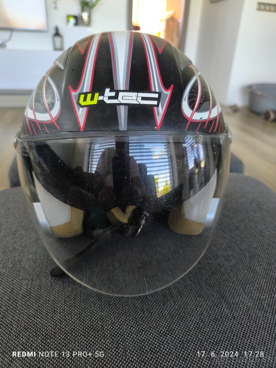 W teč prilby otvorená a výklopná - 2