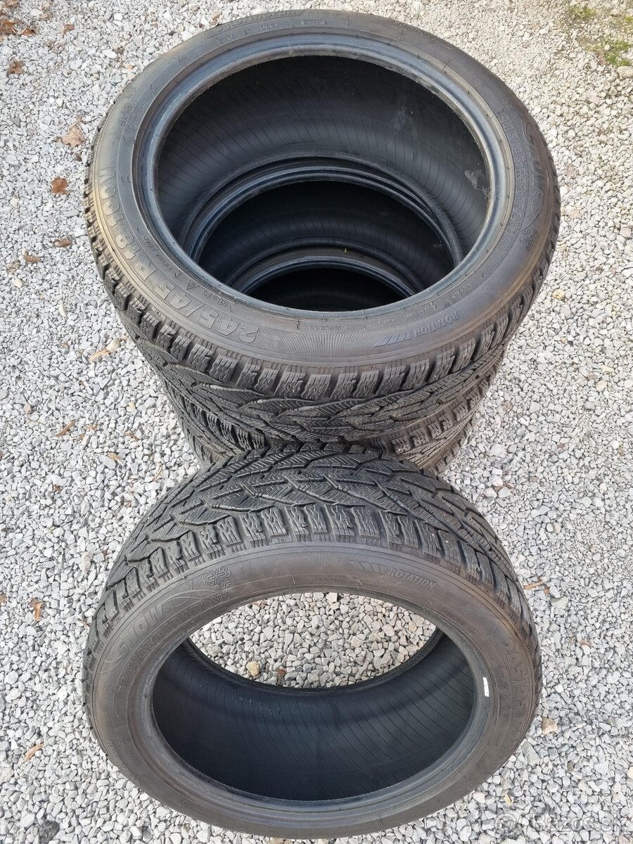 ===245/45 R18===M+S - 2
