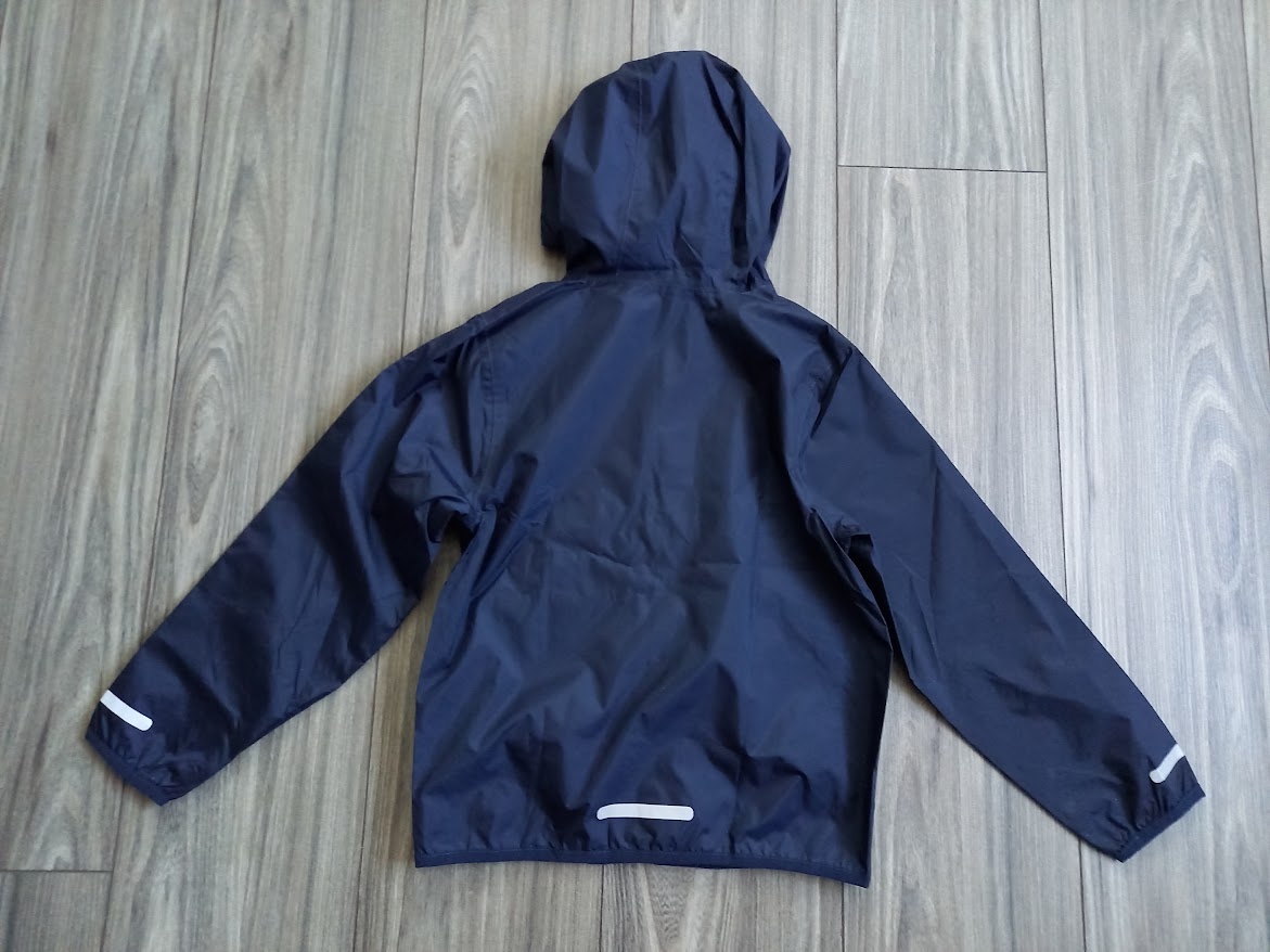 Tenučká bunda-top stav,veľkosť 128 - 2