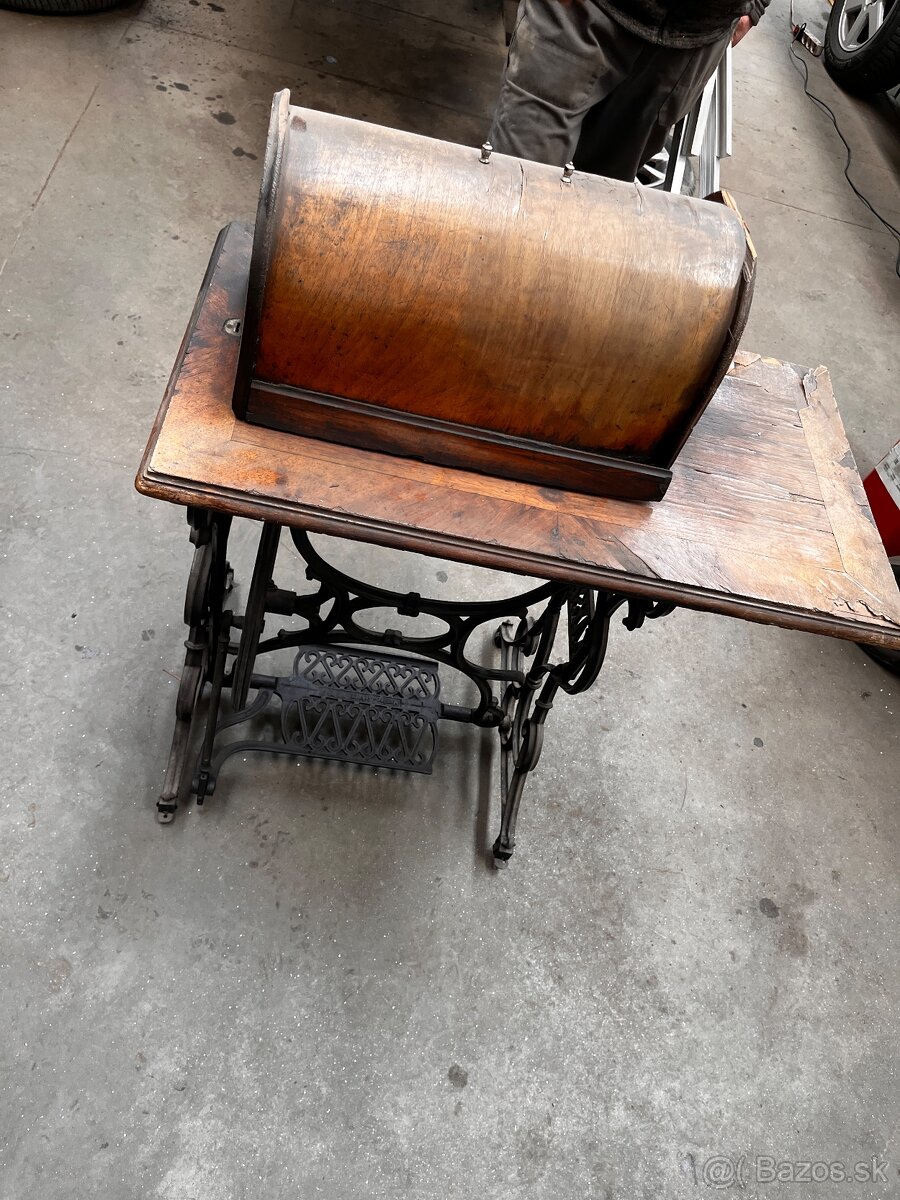 Šijací stroj KAYSER - 2