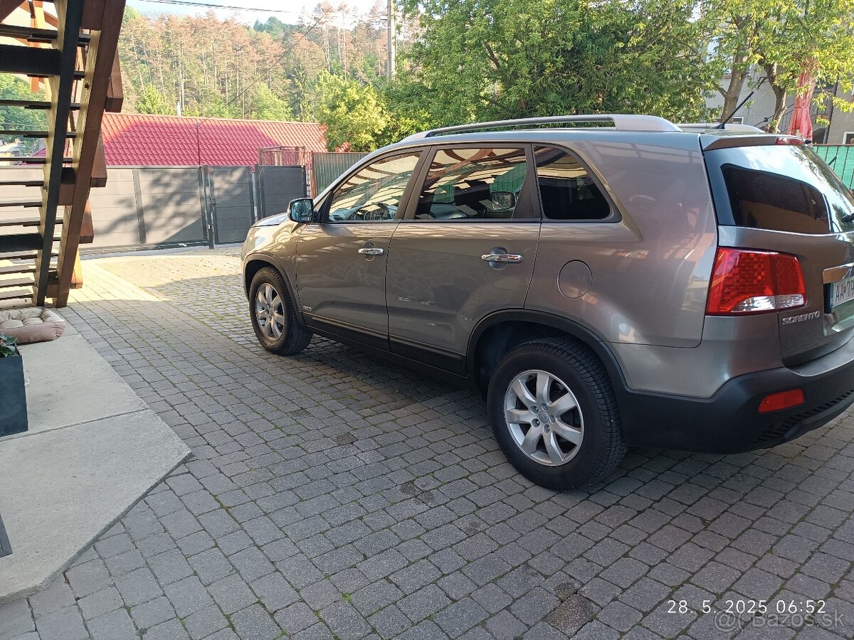 Kia Sorento 2.2crdi 145kw AT/4WD - 2