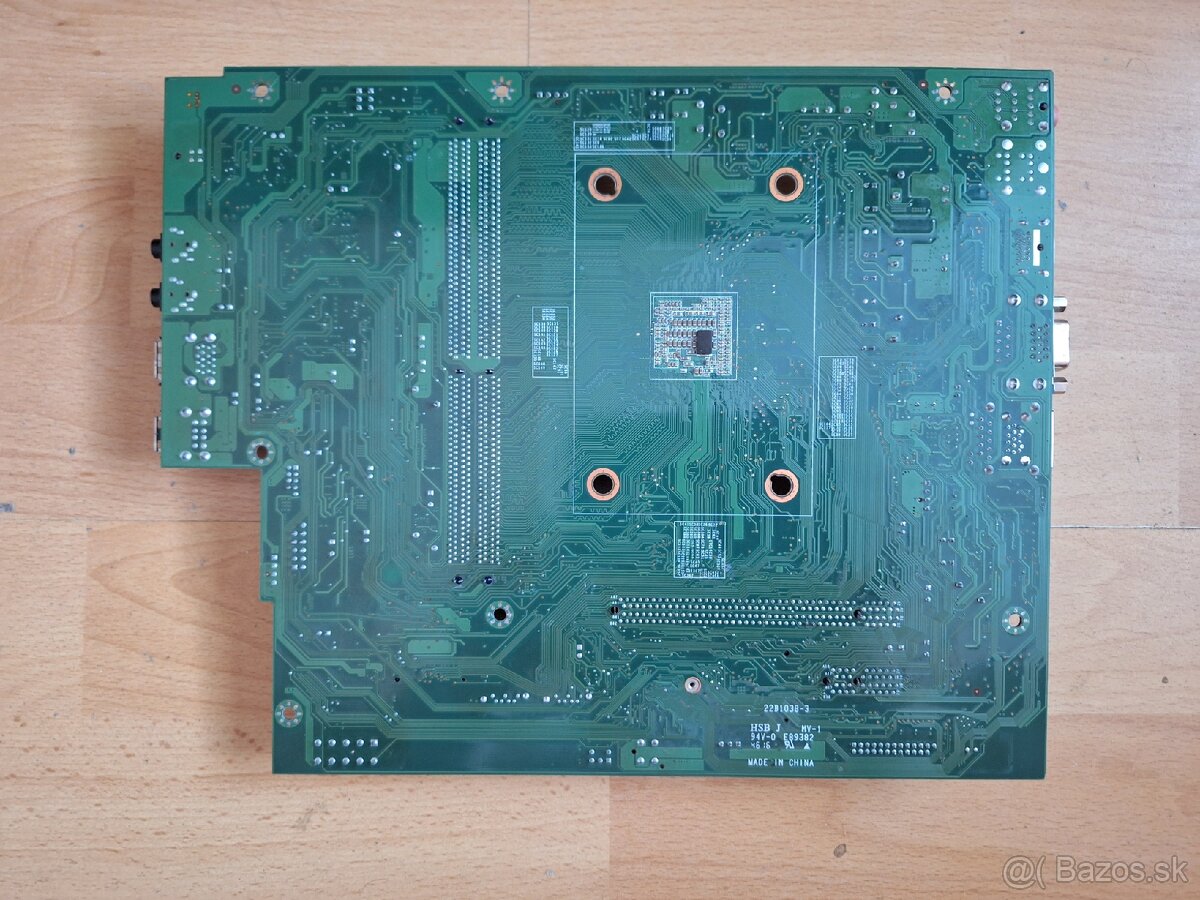 Zakladna doska AM4MH. - 2
