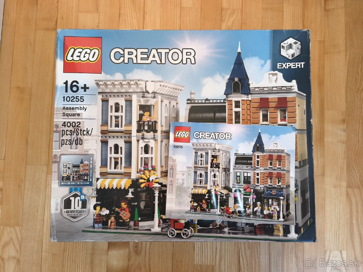LEGO 10255 Assembly Square - 2