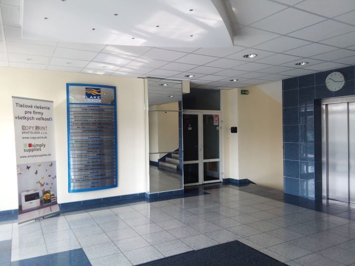 Reprezentatívne kancelárie s výhľadom na jazero, 245 m2 - 2