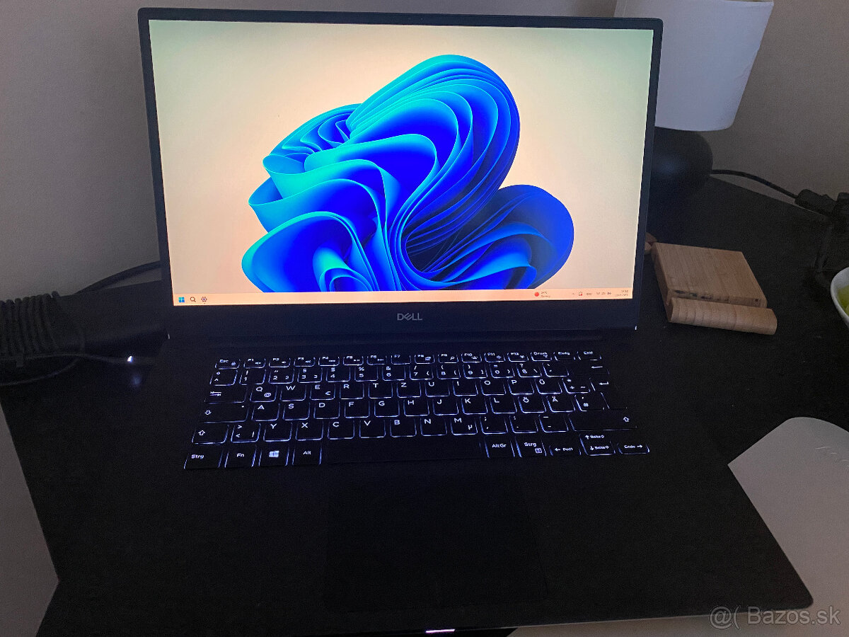 Dell XPS 15 7590 / i5-9300H / 8GB RAM 7 / 500GB SSD - 2