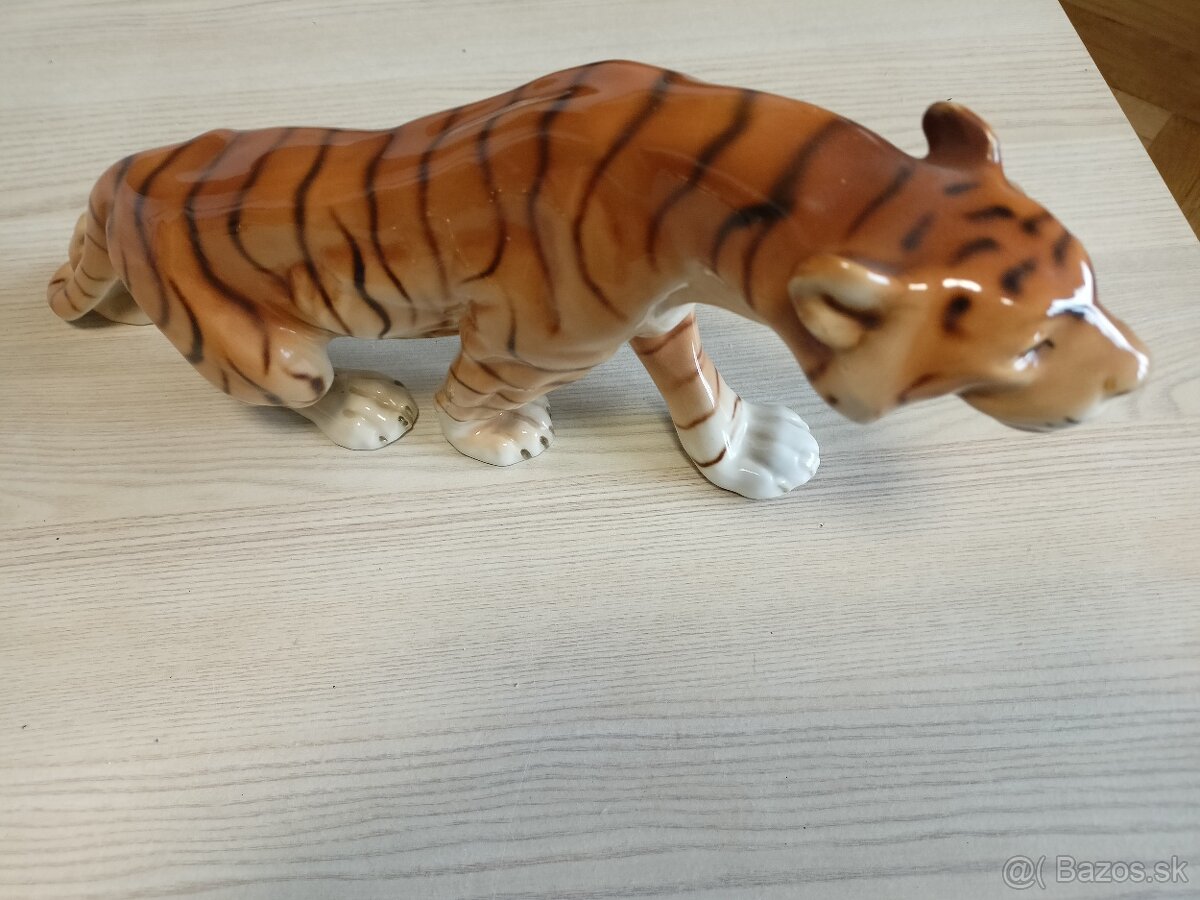 Krásná porcelánová soška tygra Royal Dux - 2