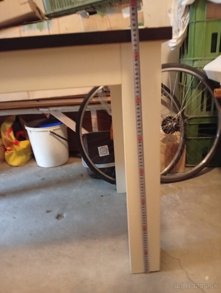 Kuchynský stôl - 2