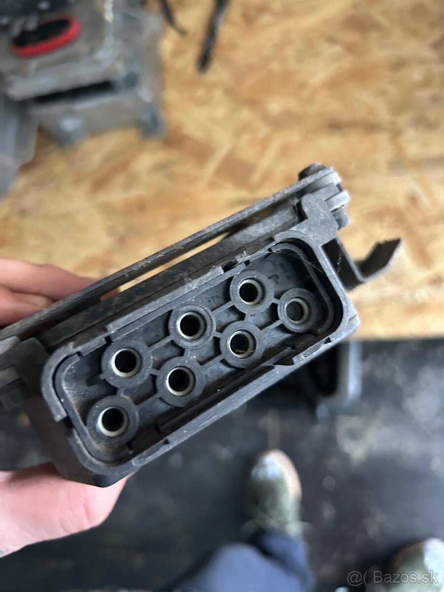 Elektromageticky blok na podtlaky - 2