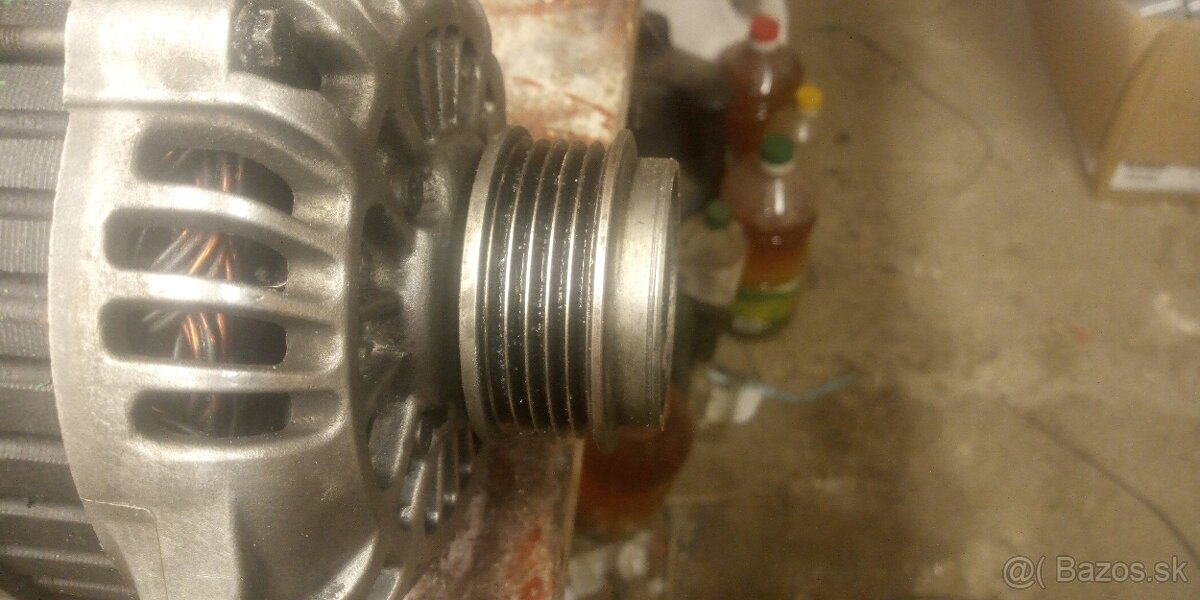 alternátor Kia Carnival Hyundai Terracan - 2