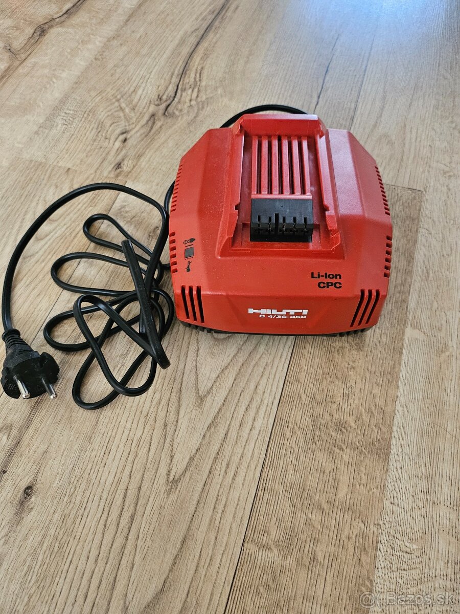 HILTI NABÍJAČKA - 2
