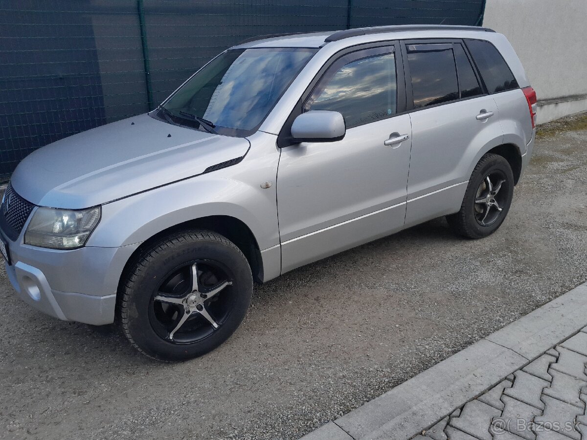 Suzuki Grand Vitara II - 2