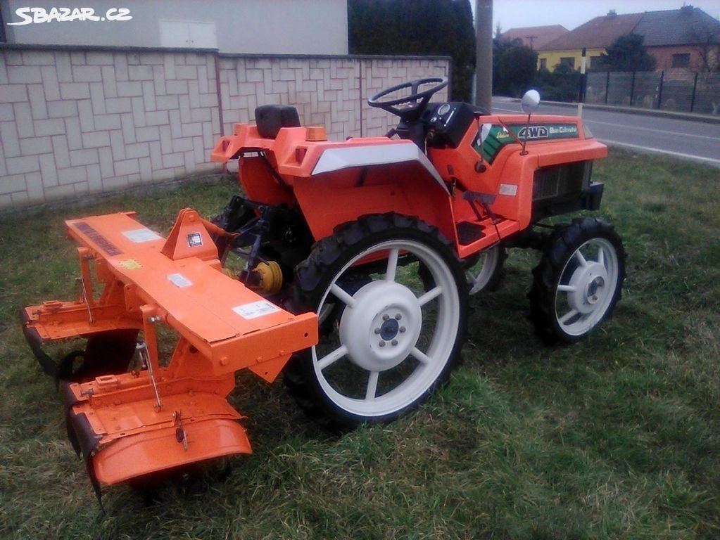 Malotraktor Kubota XB 1 - 2