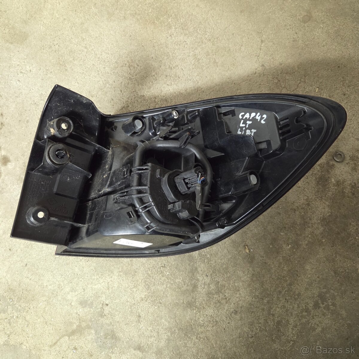 Zadne svetlo led renault captur - 2