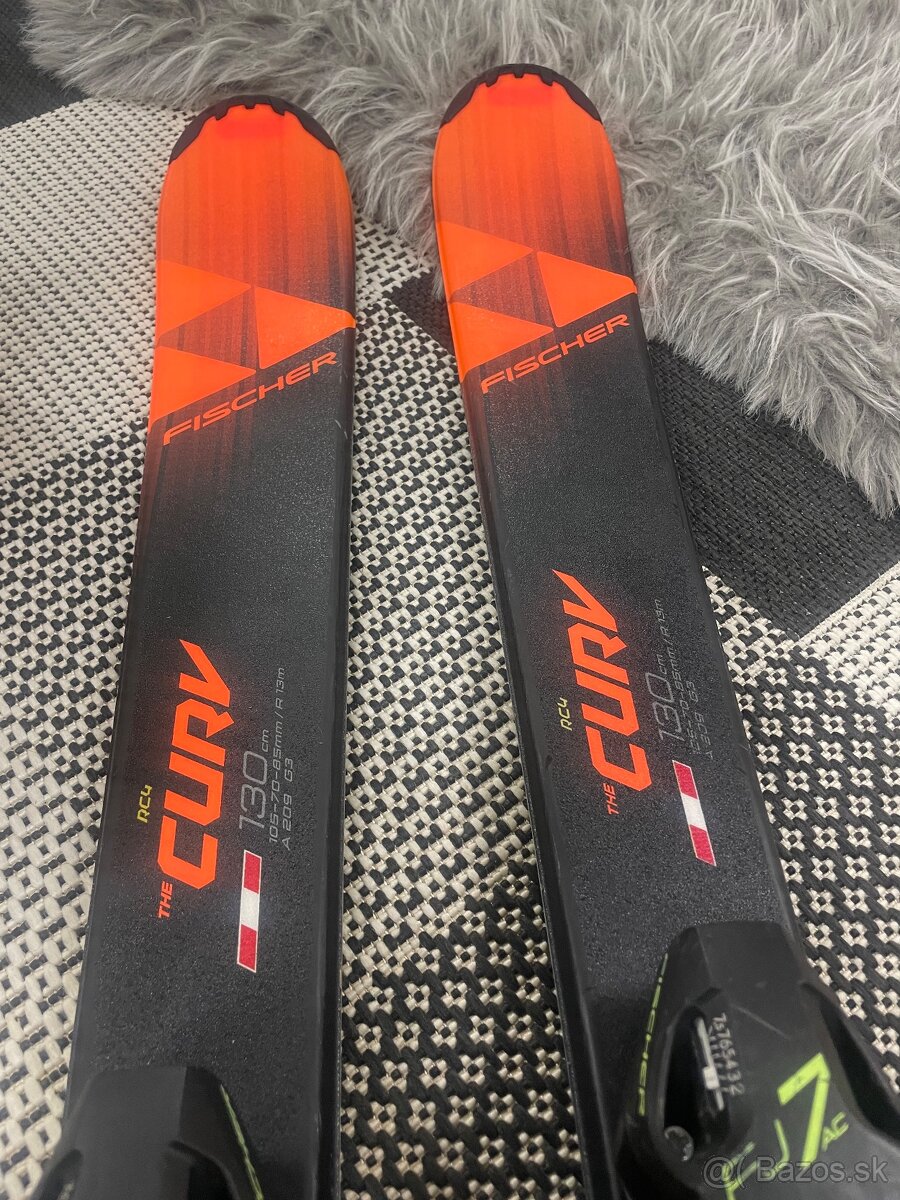 Fischer THE CURV rc4 dĺžka 130cm vhodne pod stromček - 2
