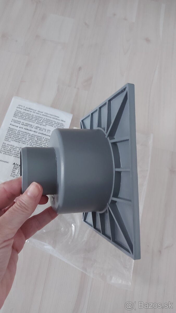 Podlahová vpusť 150x150/50mm + nerezový kryt RAVAK NOVÉ - 2