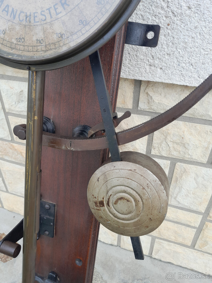 Stroj na testování pružnosti příze. John Nesbitt ltd Manches - 2