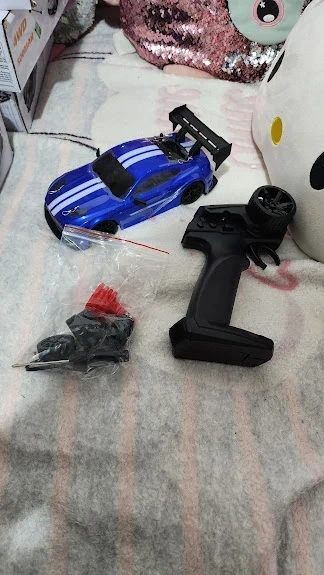 RC Drift Autíčko s Diaľkovým Ovládaním a Príslušenstvom - 2