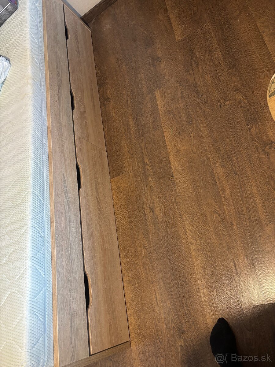 Jednolozkova postel - 2