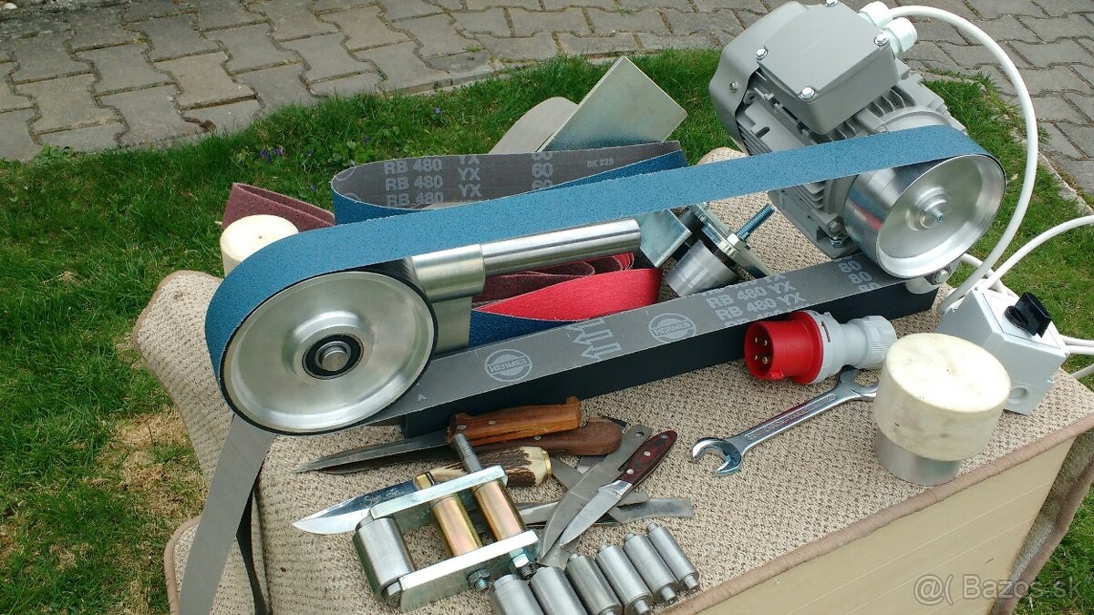 Pásová bruska na noze - 2