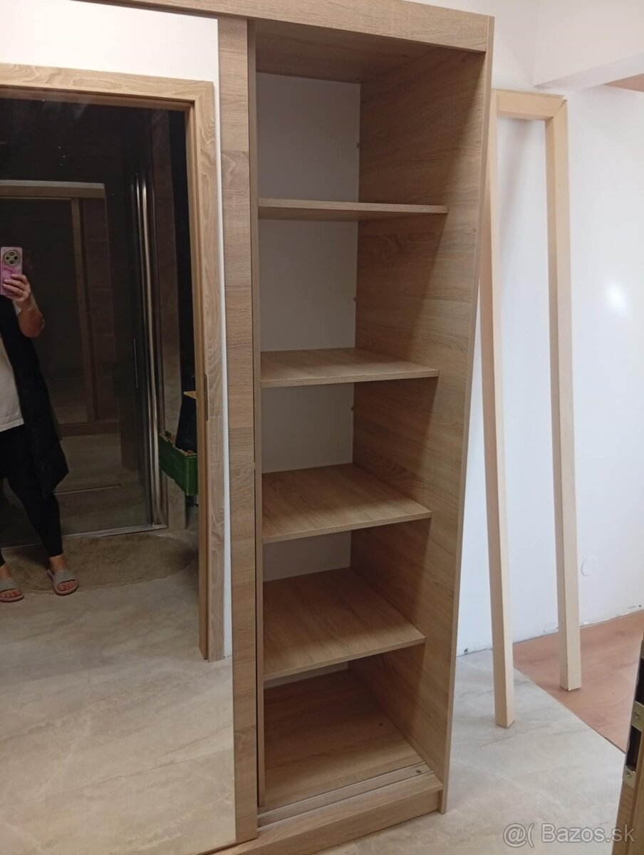 Predám šatníkovú skriňu - 2