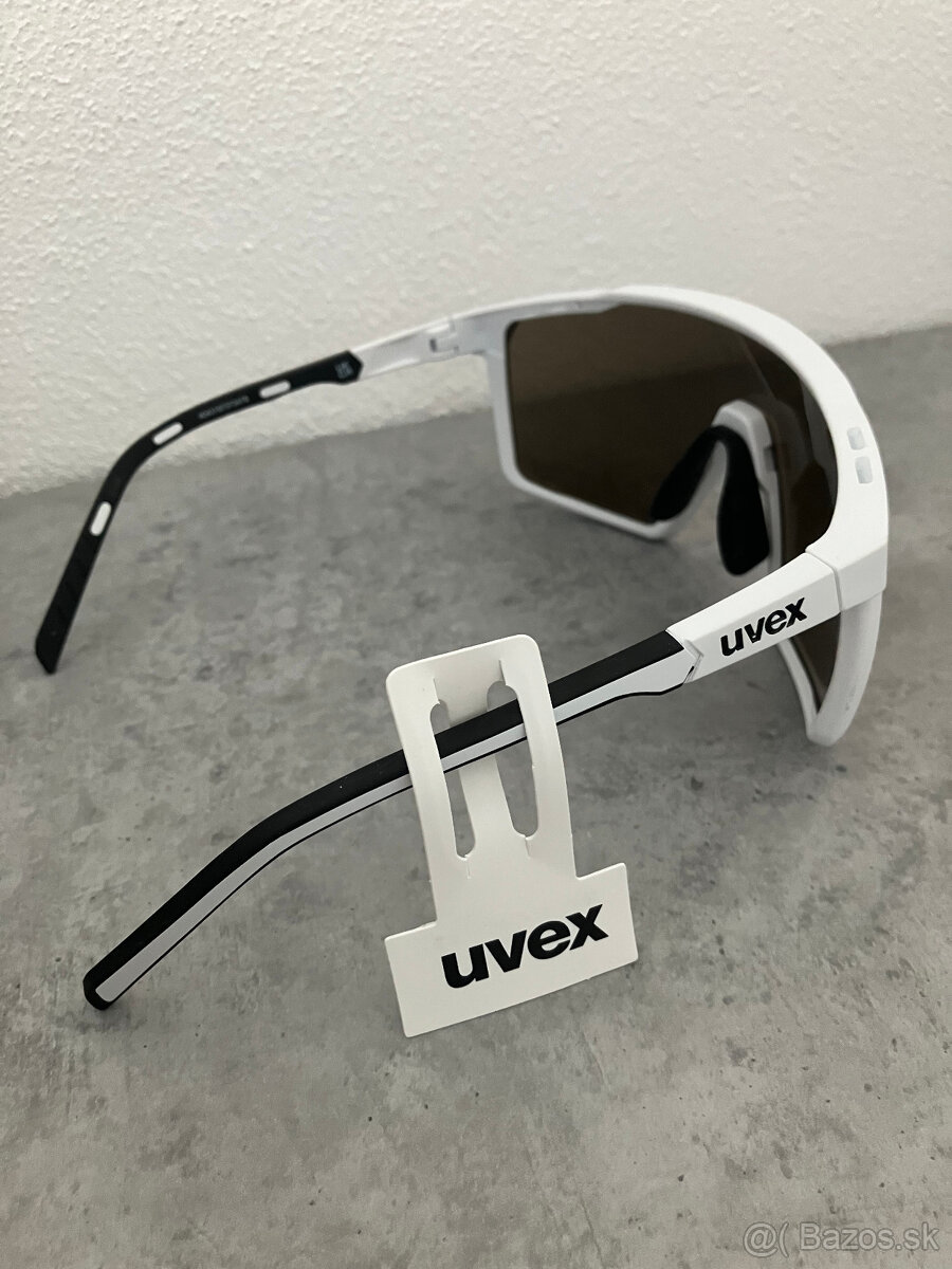 nové uvex perform S 8816 - 2