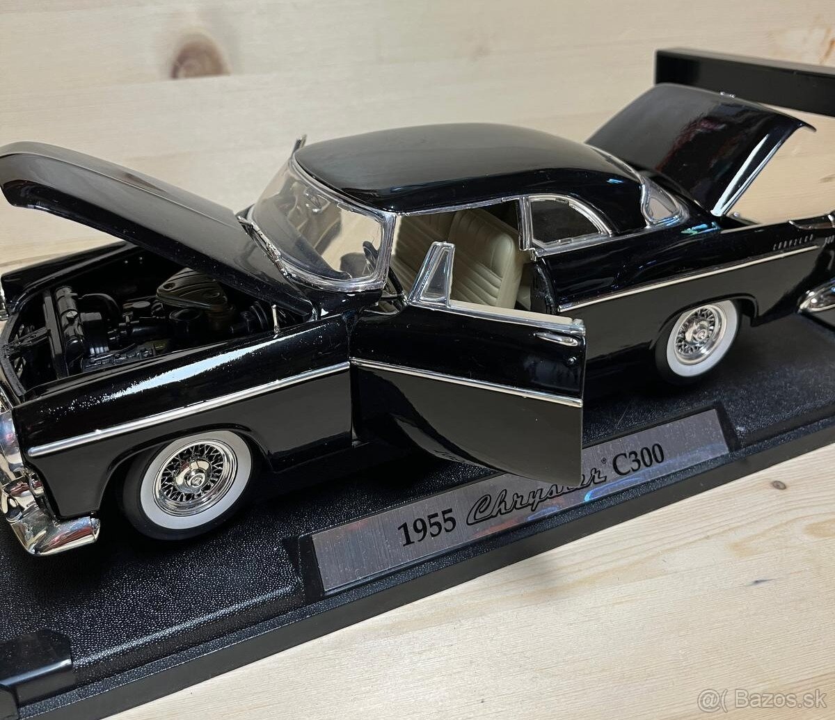 1:18 1955 Chrysler C300 Motor Max - 2