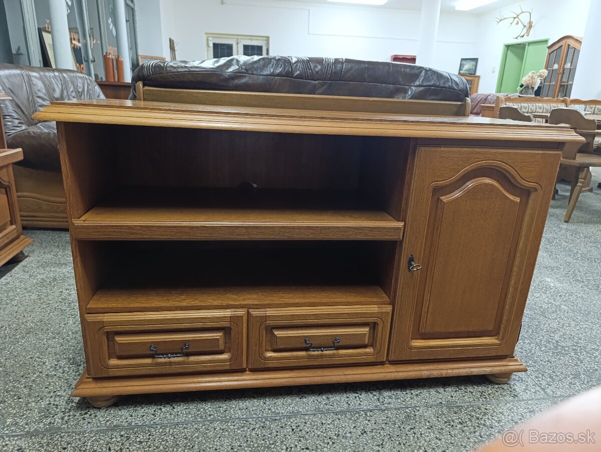 Rustikální komoda, nábytek z masívu - 2