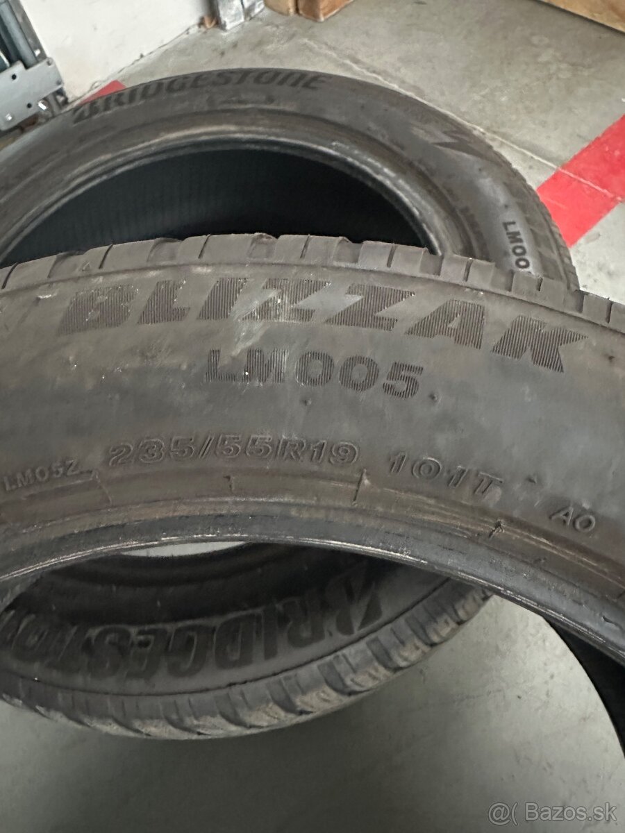 235/55 R19Bridgestone Blizak - 2
