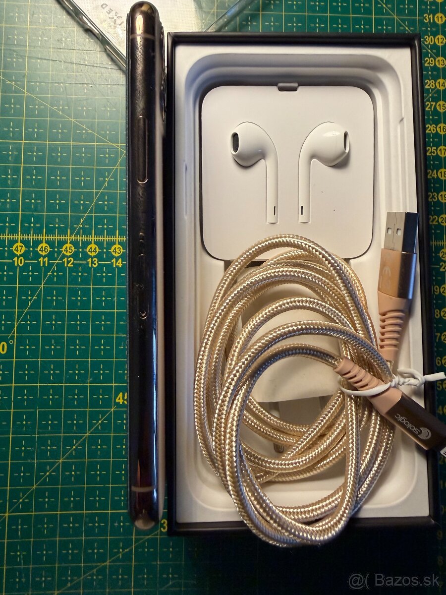 iPhone 11 Pro 64GB Gold - 2