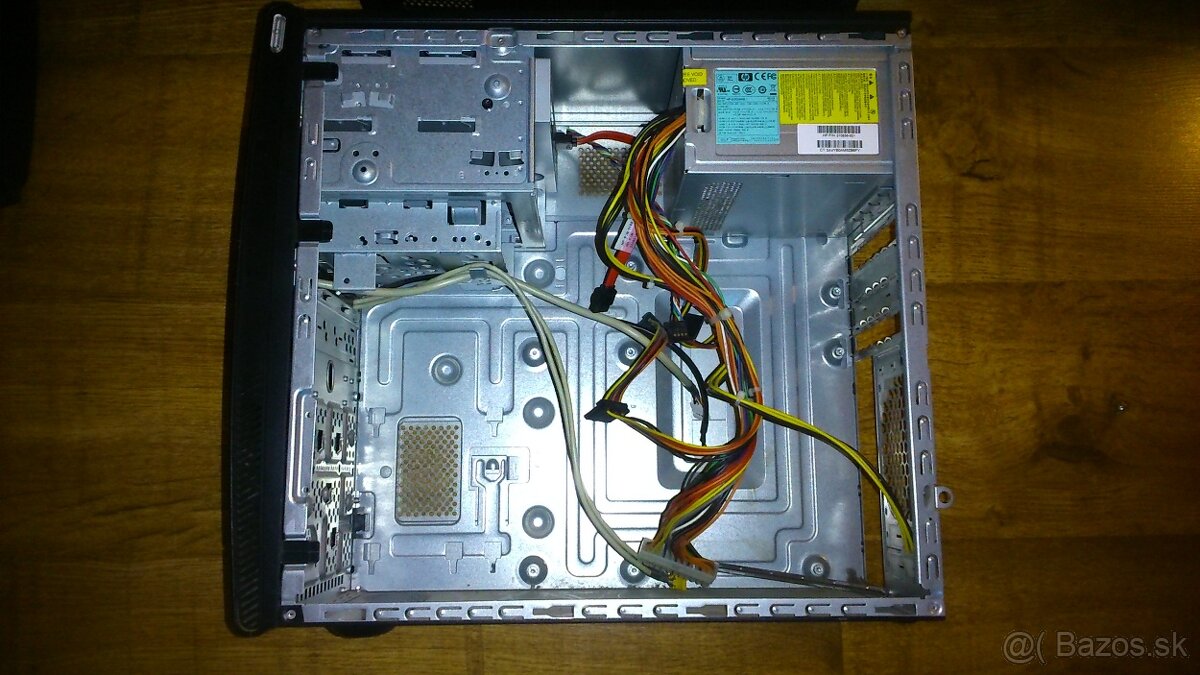 PC skrinky HP a Lenovo - 2