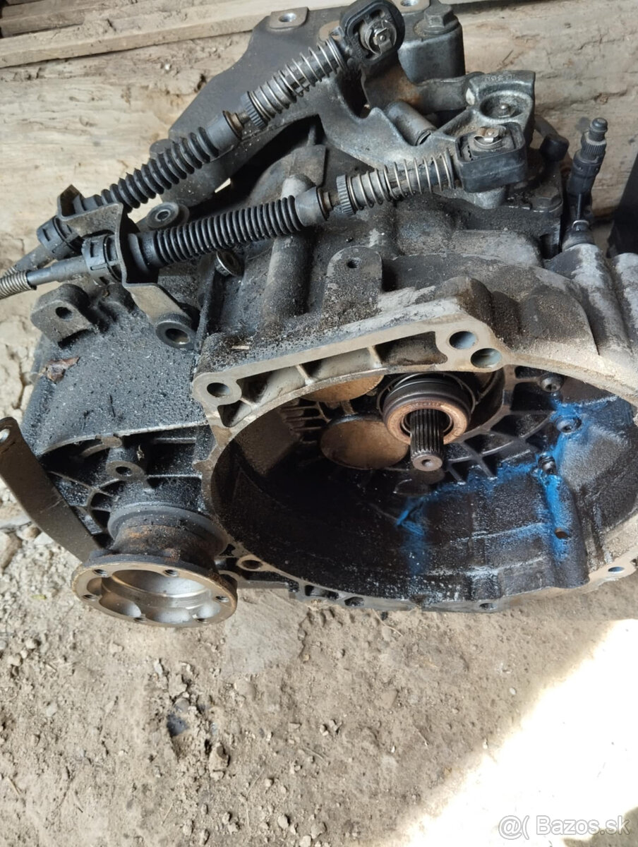 prevodovka, spojka, zotrvačnik, alternator, servo, štarter, - 2