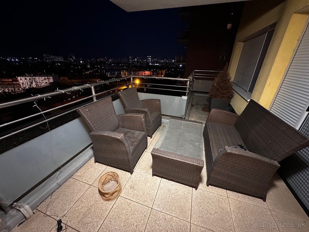 Terasove sedenie - 2