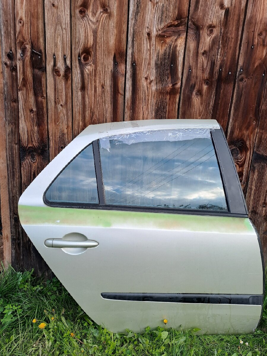 Renault lagúna 2 zadné dvere pravé - 2