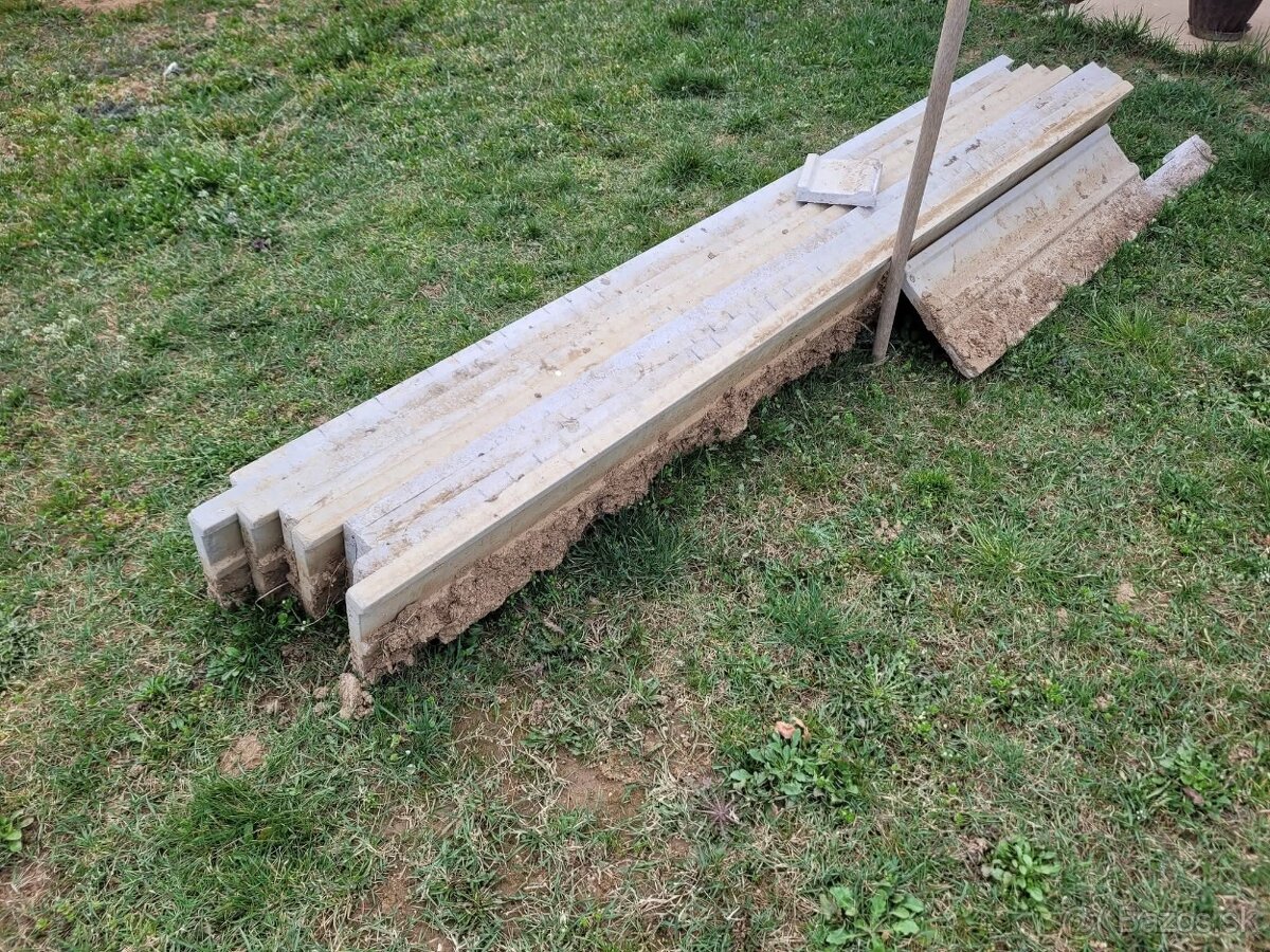 Predám podhrabové dosky a držiaky - 2