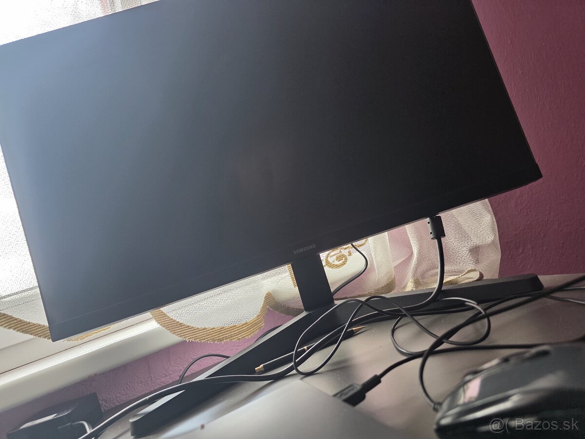 Samsung s31c 24" - 2