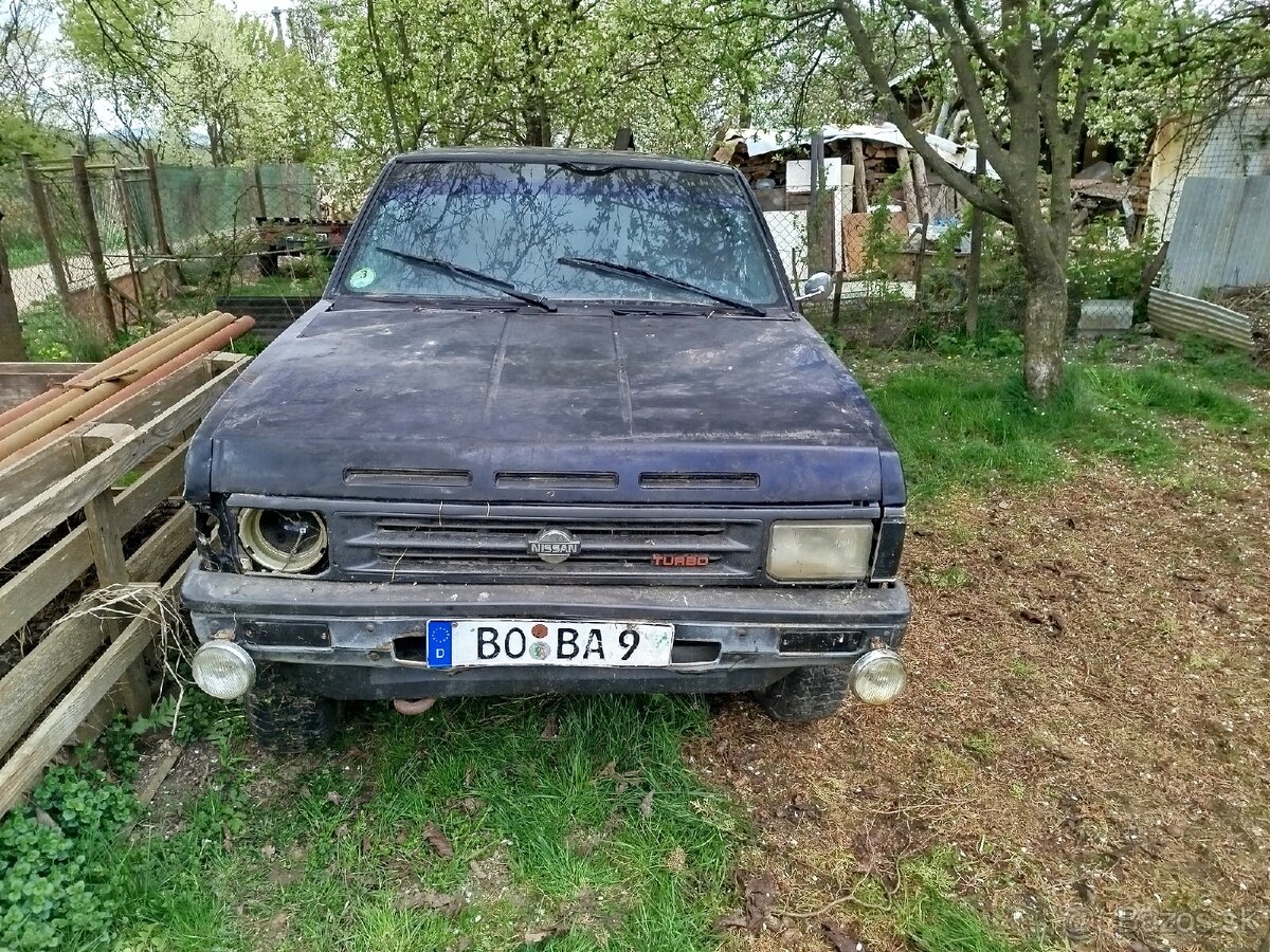 Nissan Terrano 1 - 2