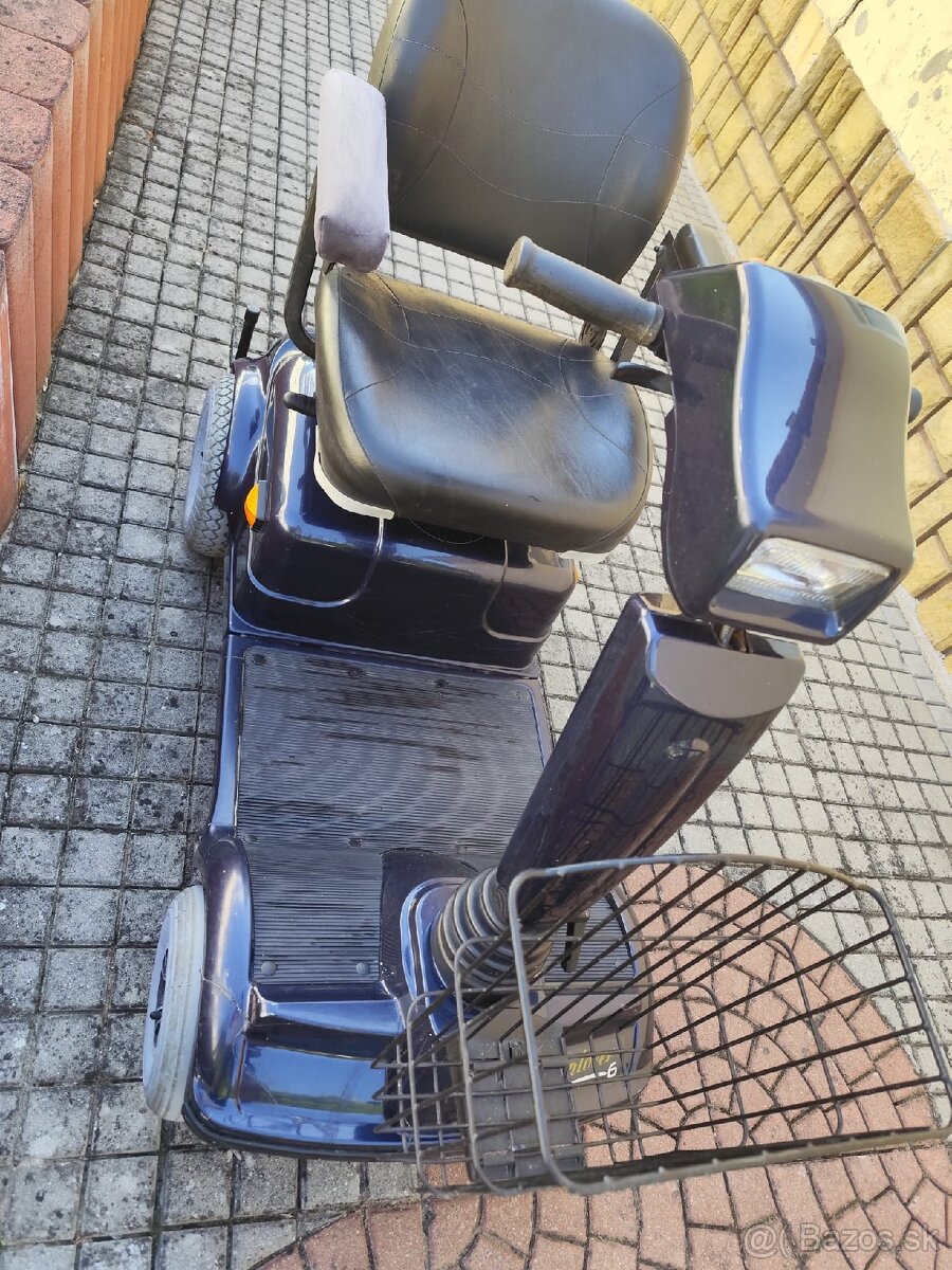 Predám elektrický invalidný vozík. - 2