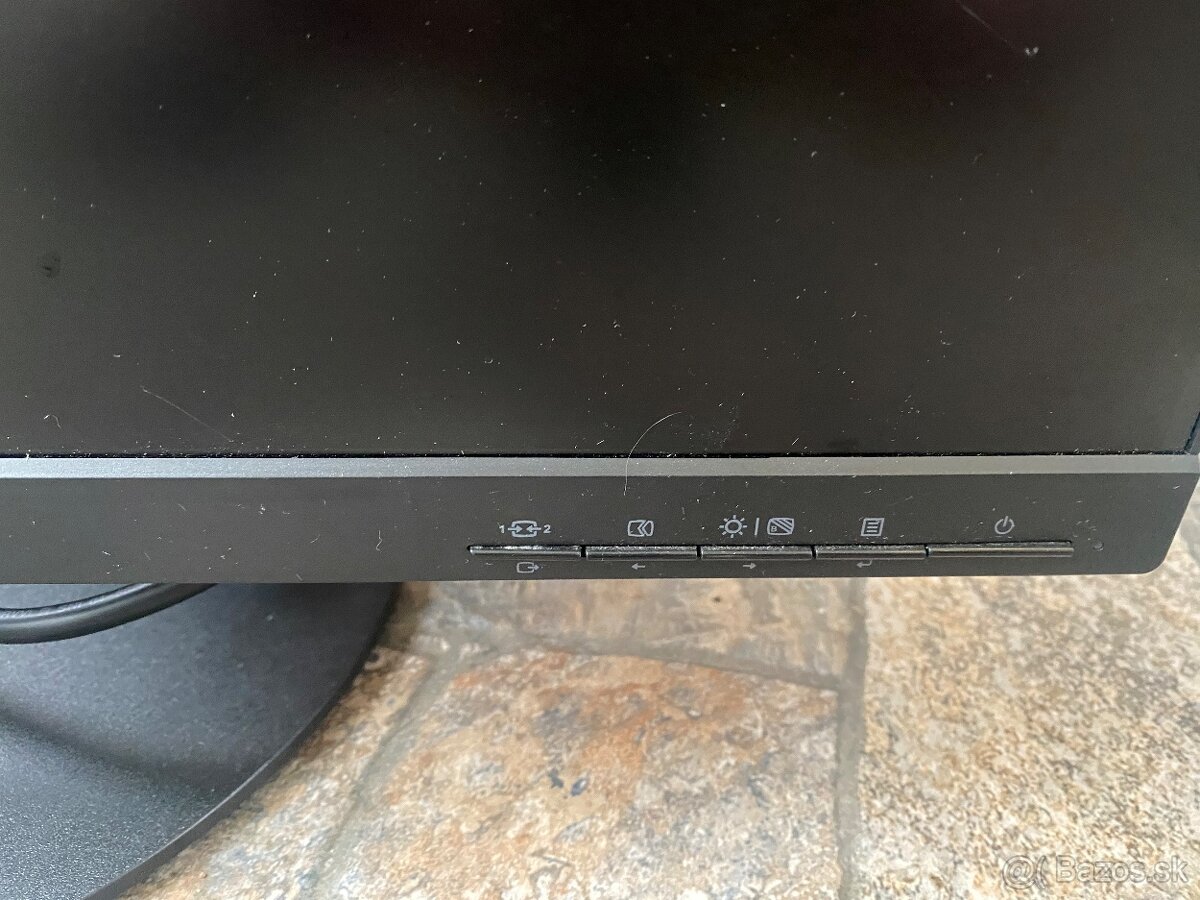Monitor Lenovo - 2