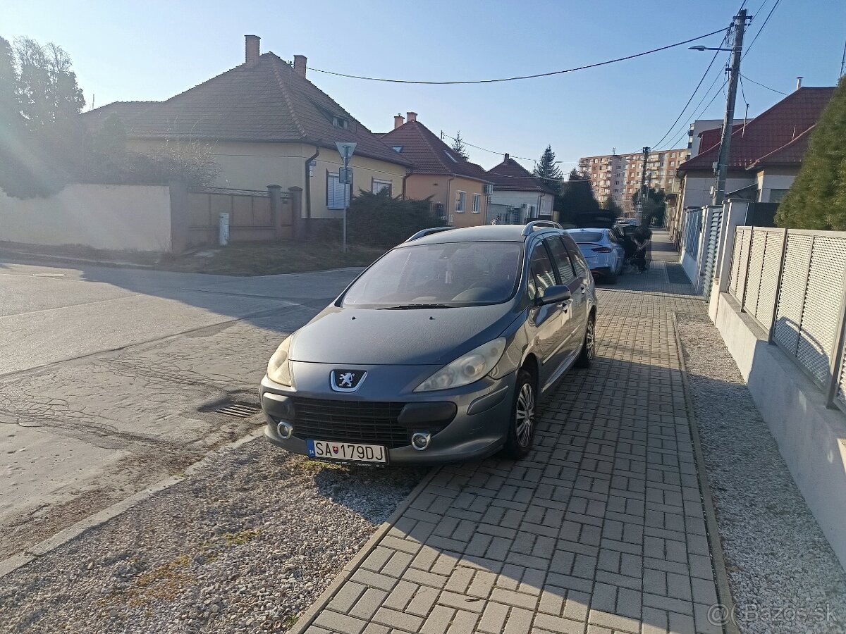 Predám peugeot sala - 2