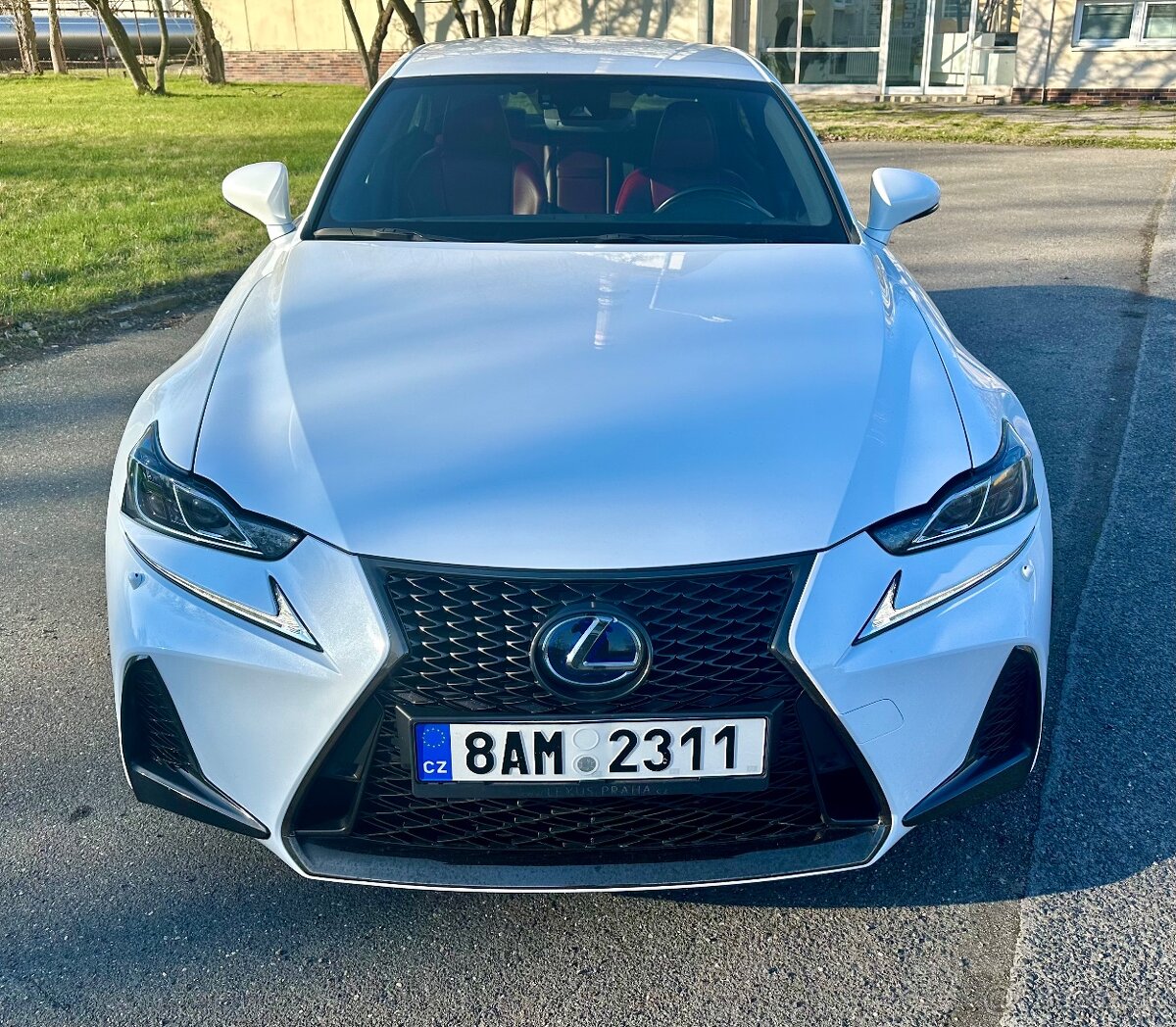 Lexus IS 300h F-SPORT - 2