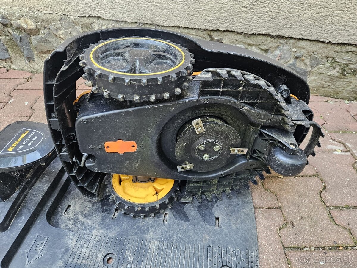 Robotická sekačka RRM 600 - 2