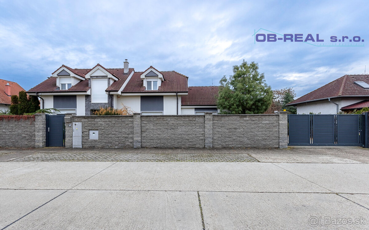 Predaj 8izb RD pozemok 1710m2 top lokalita Sládkovičova. - 2