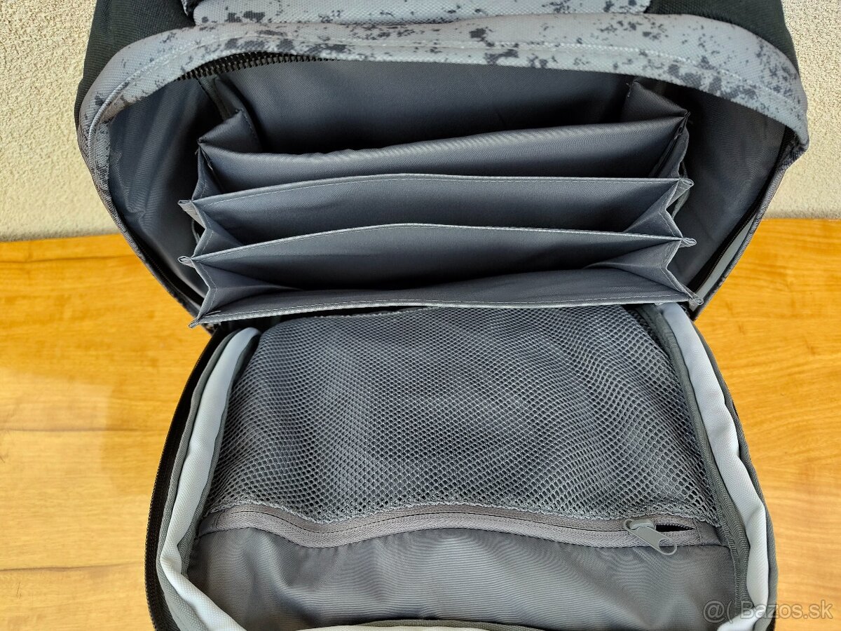 Školská aktovka s peračníkom - 2