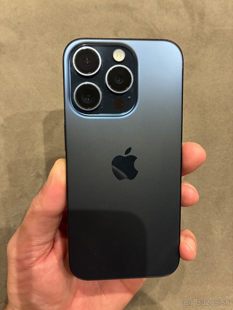 iPhone 15 Pro 256GB Blue - 2