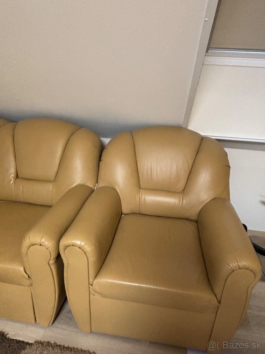 Kožena sedacia suprava fotelkou - 2