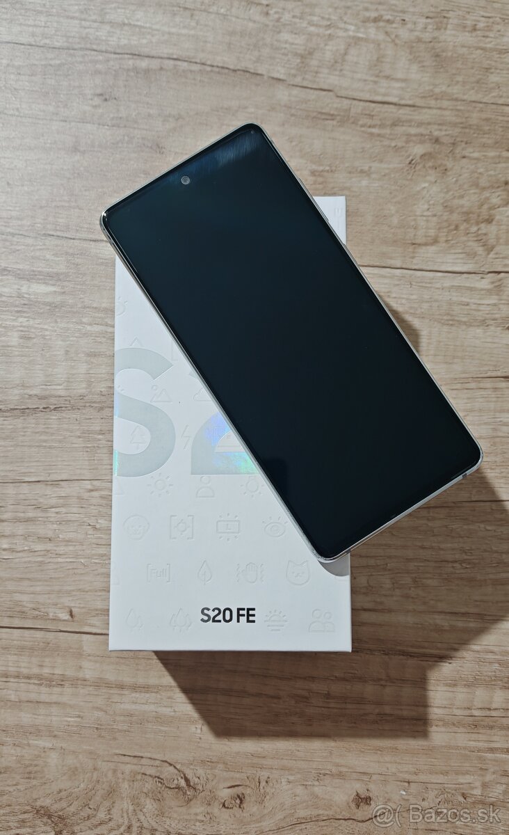 SAMSUNG S20 FE - 2