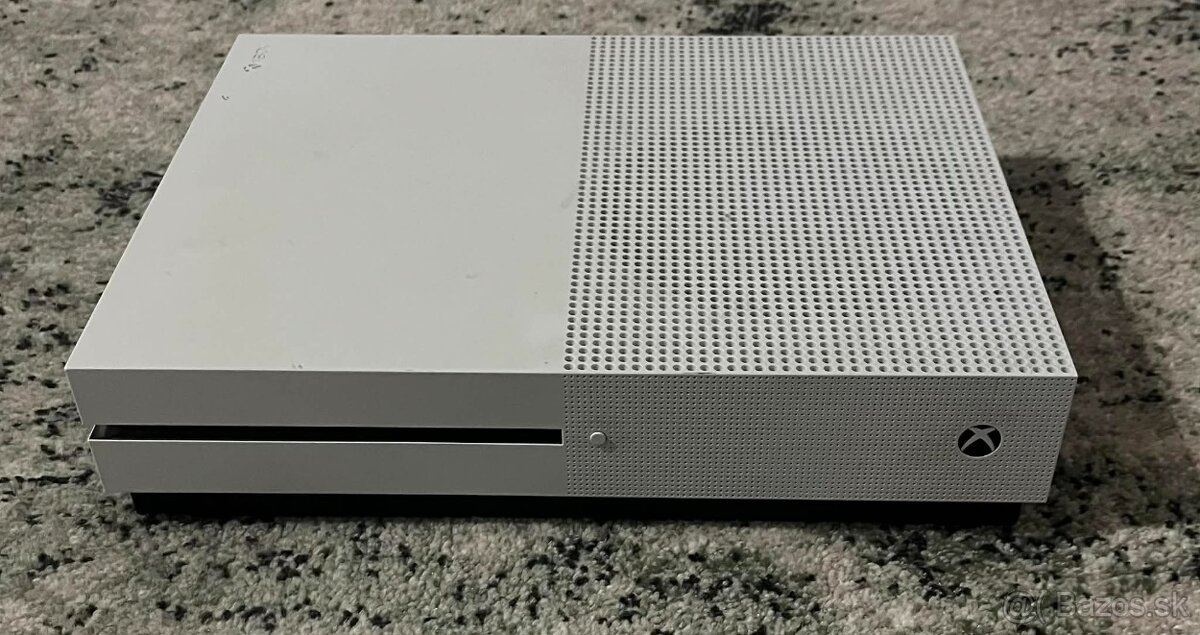 Xbox One S - 2