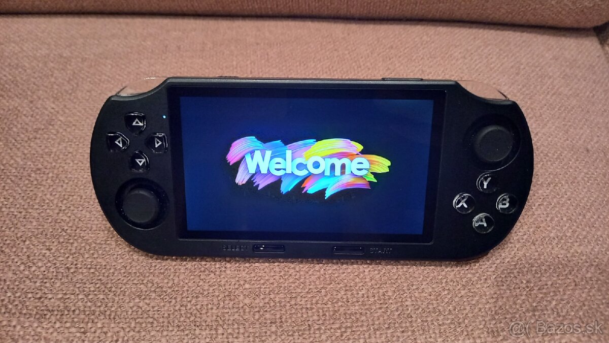 predám hraciu konzolu to ruky - 2